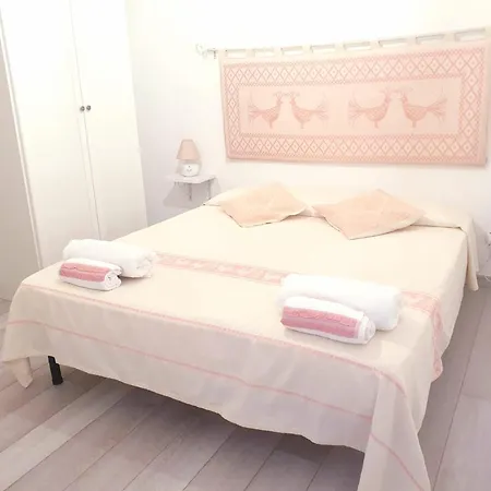 I Ogliastra Iun Q4332 Rosa בארי סארדו